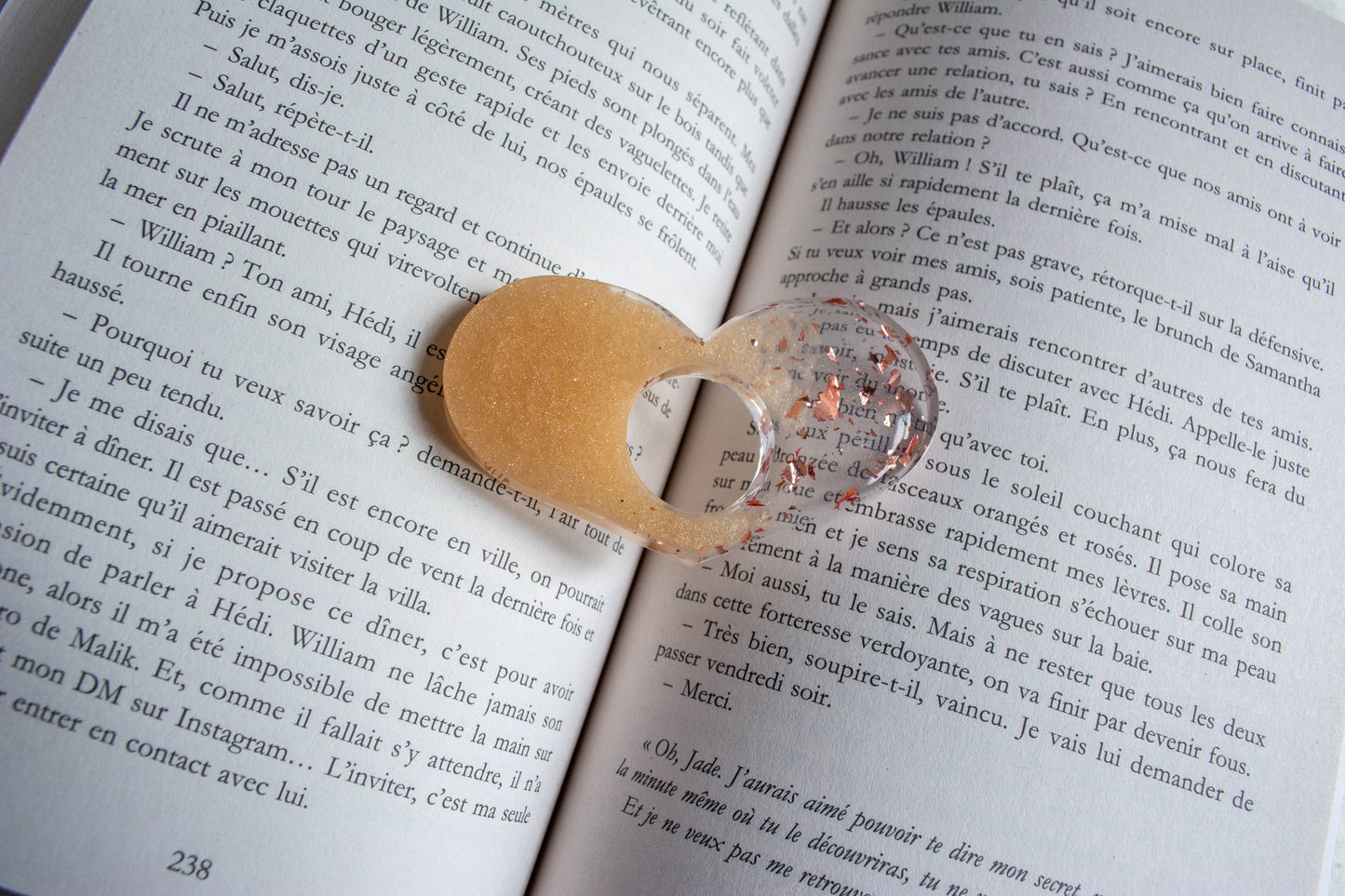 Bague de lecture beige - transparent - feuilles roses