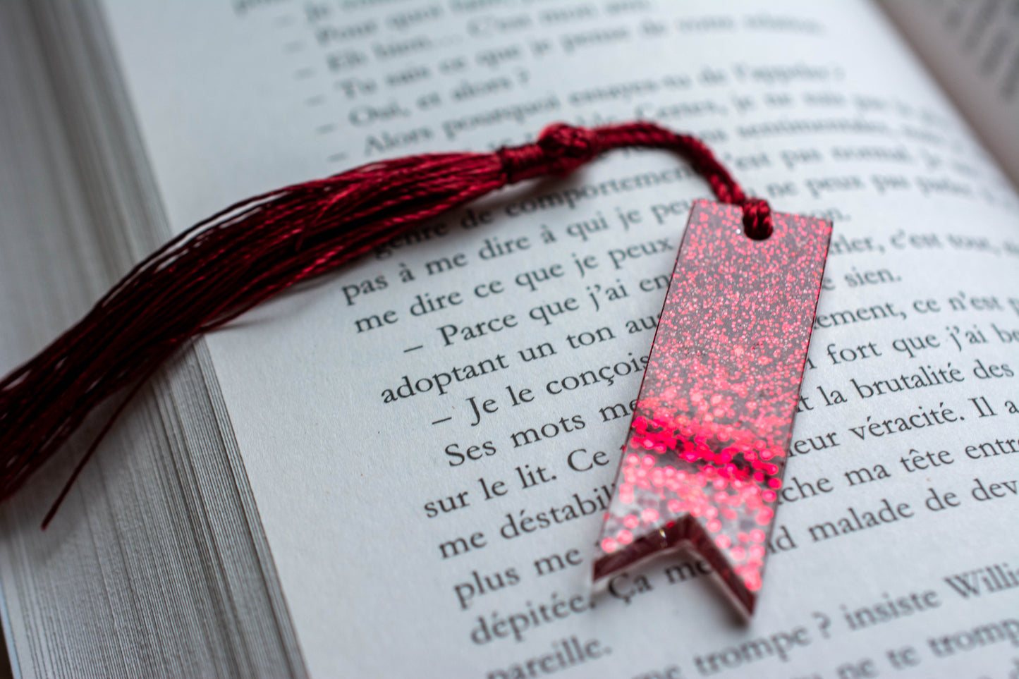 Mini Marque-page rouge - dégradé de paillettes rouges