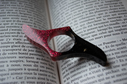 Bague de lecture rouge - noir et feuilles d'or