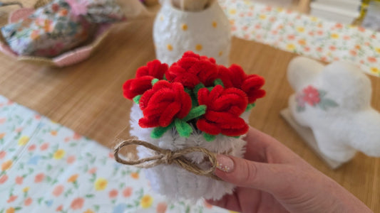 Bouquet éternel ''pot avec minis roses''
